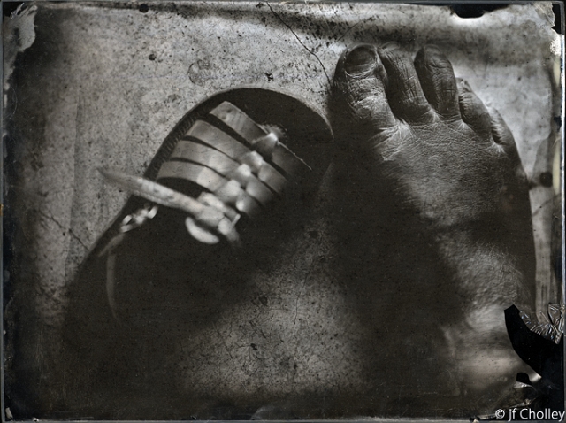 72Ambro chaussure&pied 8X10.jpg - AMBROTYPE 20X25